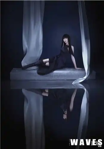 胡静珍珠头纱蒙面大片曝光异域风情独显魅力