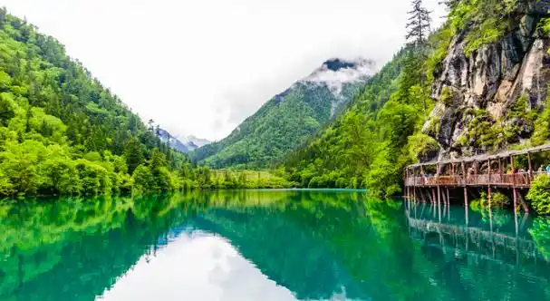 四川旅游必去十大景点推荐(四川旅游景点大全排名)