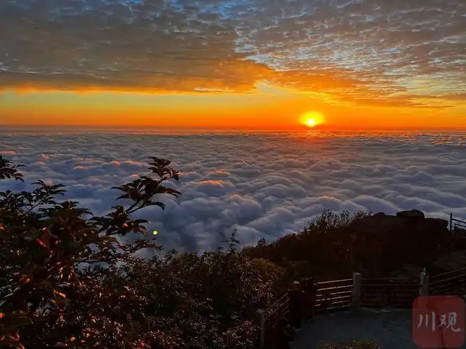 图集丨川观新闻带你云打卡峨眉山金顶云海日出 - 川观新闻