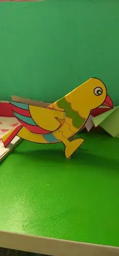 心灵手巧的孩子,手工作品《可爱的小鸟》