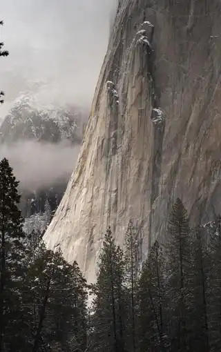 唯美壮观的山峰风景图片壁纸