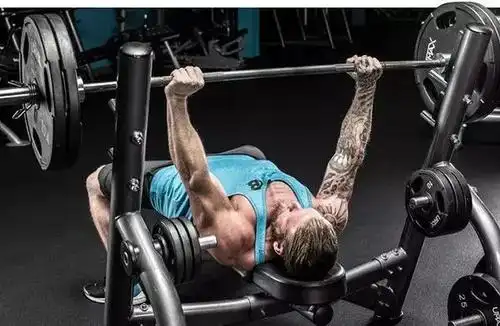 深入理解下斜杠铃卧推练就卧推达人