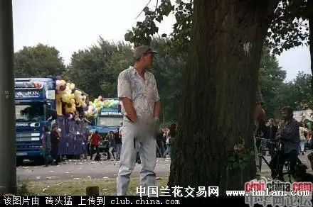 如何评价大英帝国威廉王子当众屙尿