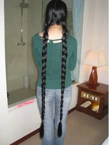 藏族长发姑娘美朗多吉-1