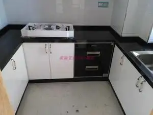 整体橱柜 黑金沙 大理石厨柜 (大理石柜体 汽车烤漆门)限南宁