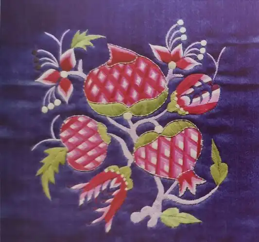 赏岫岩满族刺绣