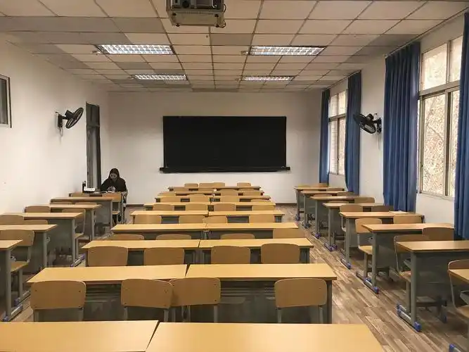 上海教室出租,日租短租,学校内上课教室,会议室...