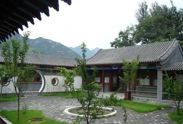 "四合院"已高不可攀