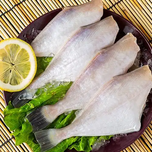 新鲜耗儿鱼正宗马面鱼中号冷冻扒皮鱼火锅剥皮鱼整箱黑尾2包中号89条