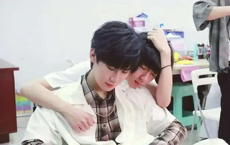 源霖张真源贺峻霖