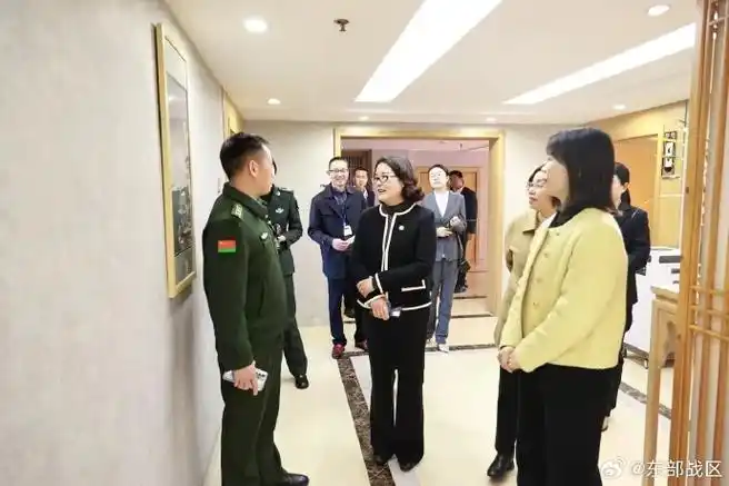 3月20日上午,浙江省衢州市衢江区崇军医院在衢江区中医院签约揭牌,这