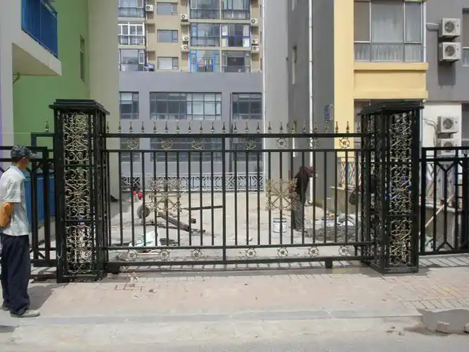 铁艺大门安装张家界铁艺大门品源金属查看