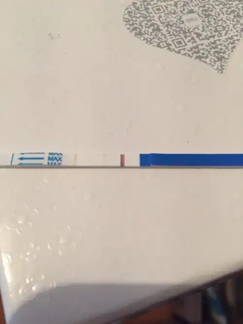 早孕试纸加深很慢!