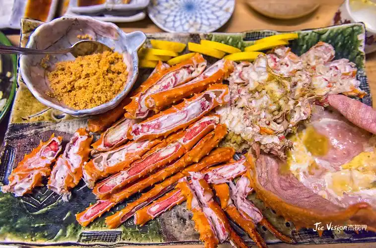 在日本15个人消费3000元人民币的海鲜大餐到底能吃到什么?