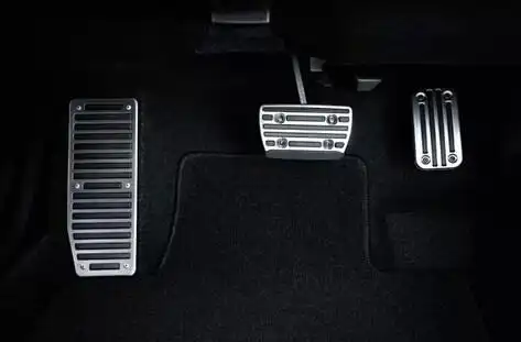 一季度"油门"不减 迈槛房企抢地忙