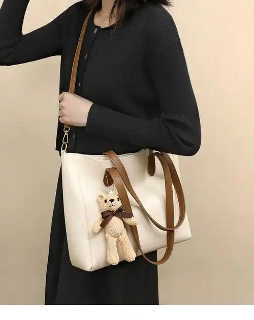 什么品牌的书包好,书包的品牌有哪些(40-50岁中年女人适合背什么牌子