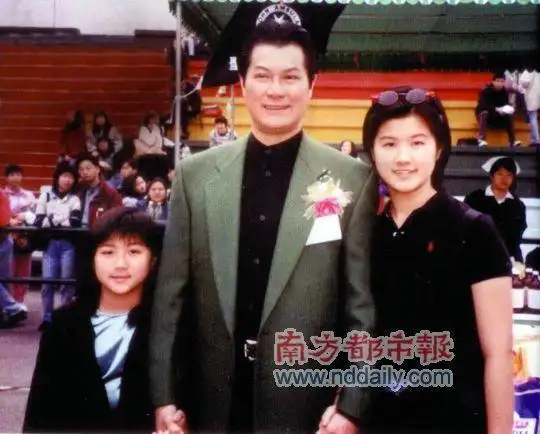 邓光荣15日出殡 女儿忆述父亲生前点滴(图)