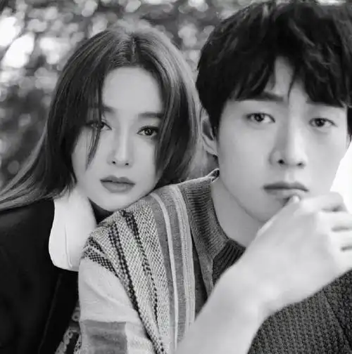 秦岚和魏大勋的恋情之路可以说是源自一部电视剧的合作.