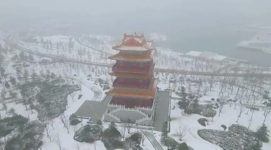 银装素裹分外妖娆济宁凤凰台公园雪景美不胜收