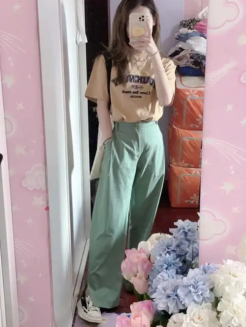 来一条豆沙绿西装裤