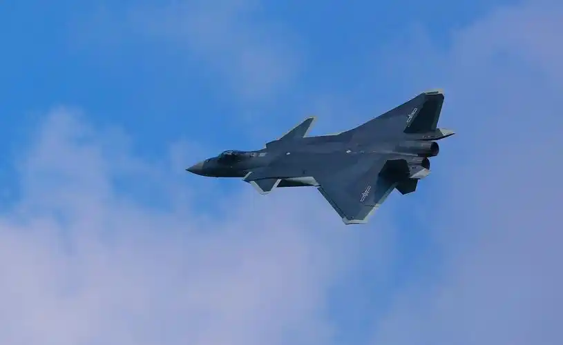 陆海空火箭四军全部出镜解放军高清训练照万里国土卫士