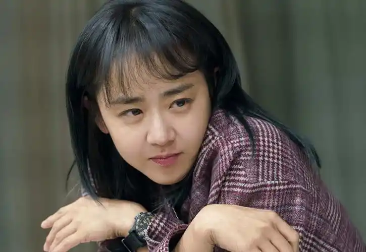 和张根硕成荧幕情侣的文根英曾是无数人的白月光如今患病发福