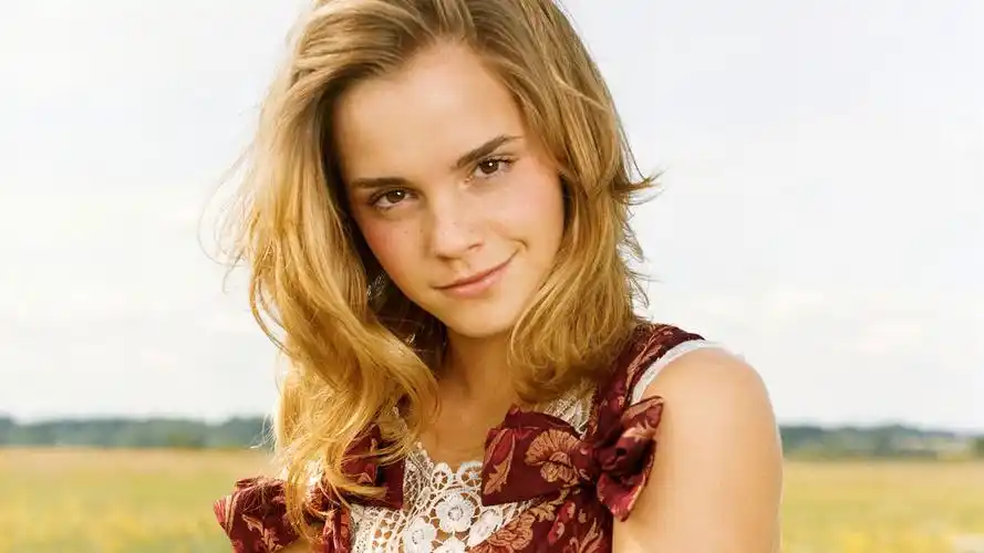 id-958253-俏皮的艾玛高清大图