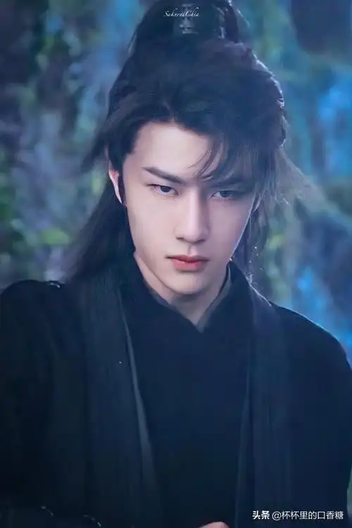 许凯霸气,王一博黑衣潇洒,徐正溪黑衣邪魅