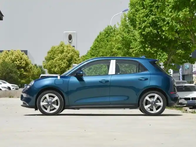 车 两厢 汽车 800_600