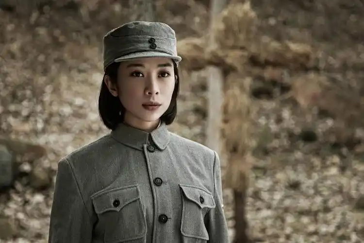 p>童苡萱,1990年6月12日出生于北京市,毕业于北京体育大学,中国内地