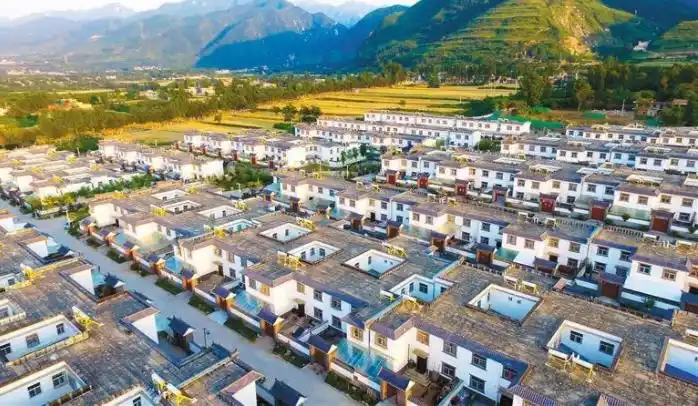 美丽乡村促振兴,农村展现新面貌.(记者 雷伟东 摄)