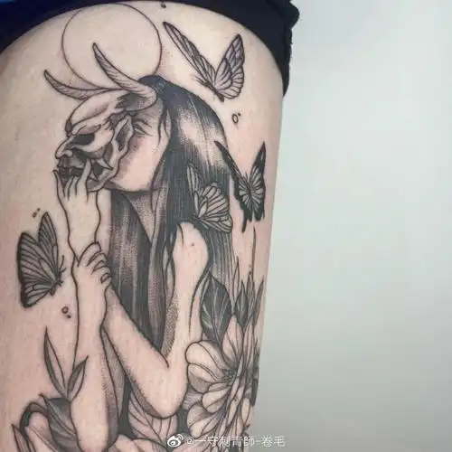 大腿纹身素花纹身艺妓纹身龙岩纹身