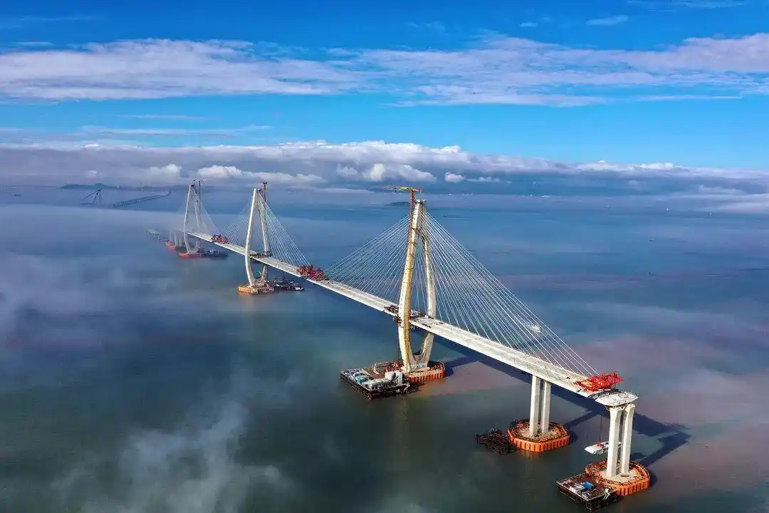 沪舟甬跨海通道舟岱跨海大桥主通航孔桥顺利合龙