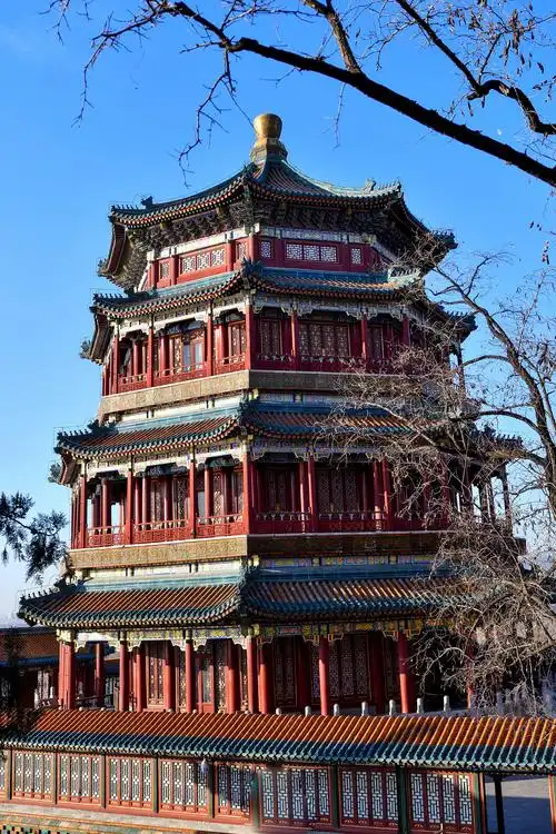 颐和园万寿山上的佛香阁