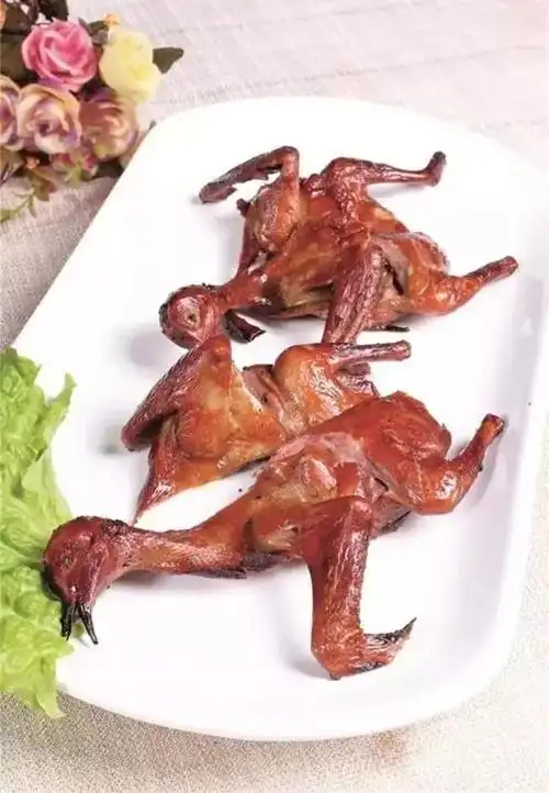 这款烤鸽子一天卖出几百只绝对是夏日下酒神物