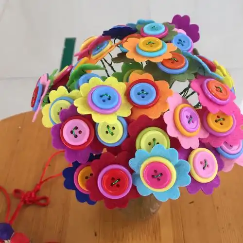 锦秀幼儿园老师手工工艺品展示