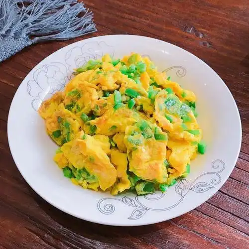 青椒煎鸡蛋,既快手又有营养的一道菜