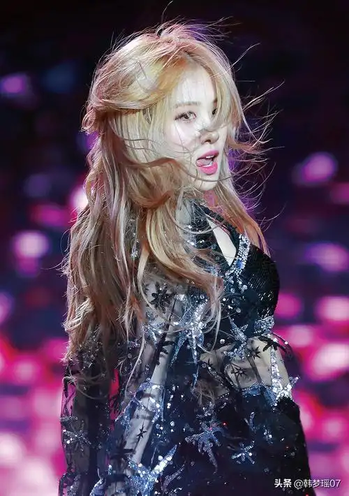 biackpink朴彩英(ros07)被称为澳洲野玫瑰?原来是实至名归