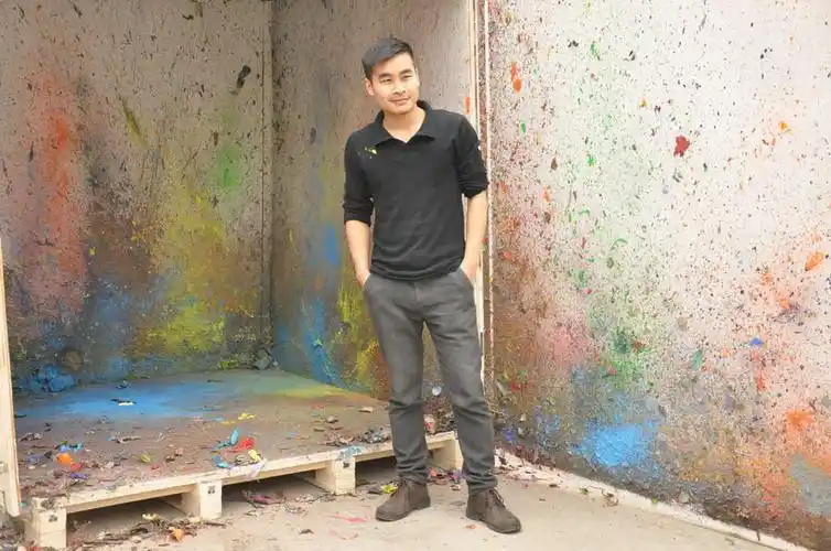 裸奔哥厉槟源庐山真面目