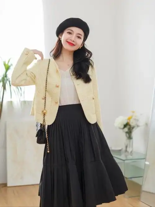 小个子女生穿搭指南,小香风外套搭配"牛仔裤 半身裙",显高洋气