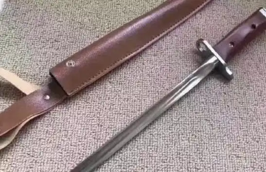 曾在中国军队大量装备的三棱军刺,为何会退出历史舞台?