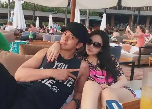 网友偶遇罗志祥周扬青同游日本,疑似复合!这得多大的瓜啊!