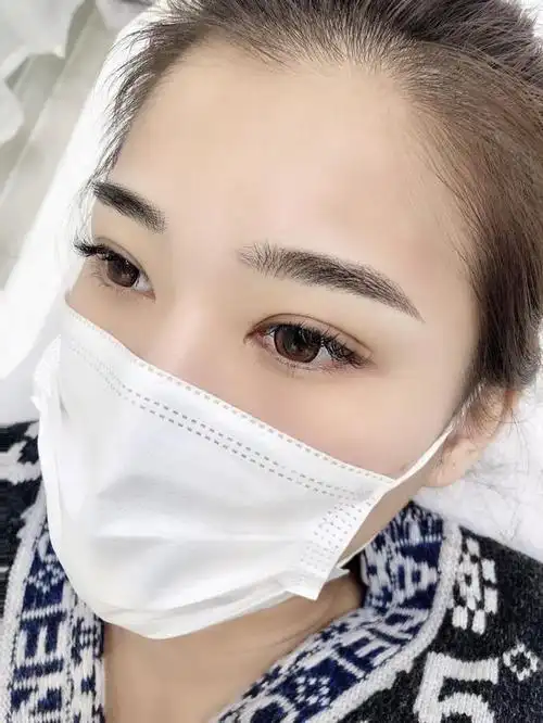 (现在流行什么眉毛是线条眉还是雾眉) - 冷求网