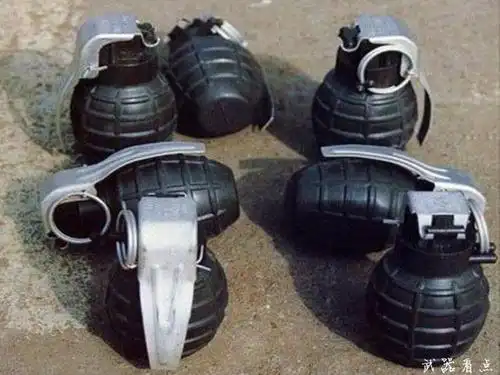 军事丨解放军大量列装,新型82-2式卵形无柄手榴弹