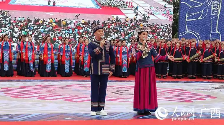 民歌联唱.人民网 黄子婧摄