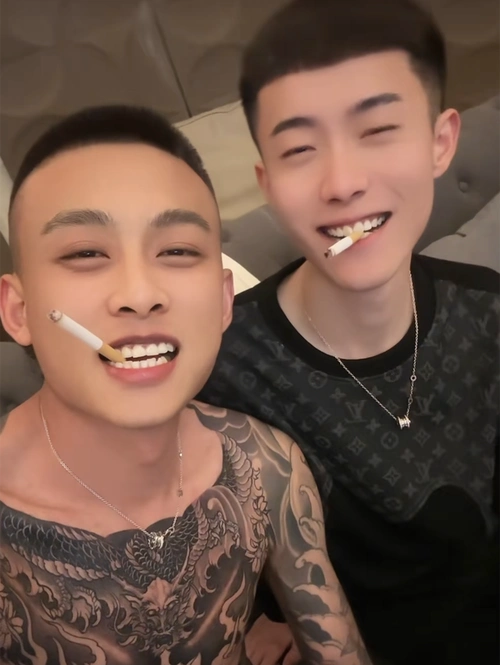 千万级网红"洋洋洋"带10多人约架,网曝最少判五年以下