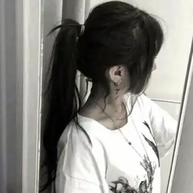 侧脸头像 气质女人味的微信头像