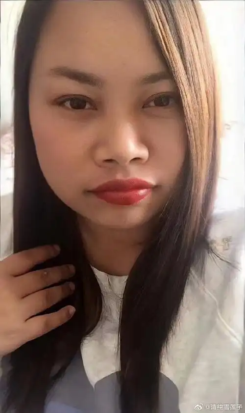 自拍丑照自拍照丑素颜照素颜照片难看的素颜照自拍丑素颜丑照丑自拍