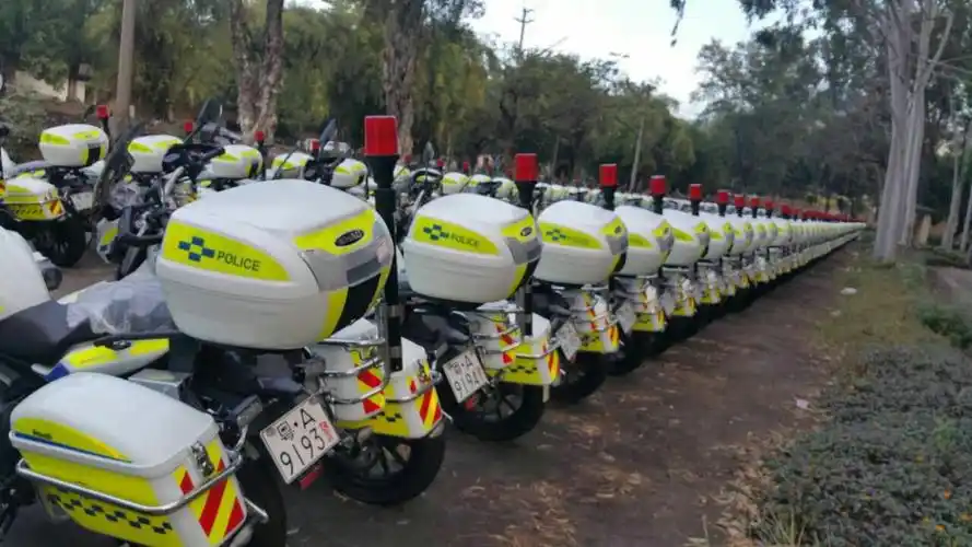 欲善其事,先利其器 -----后勤装备处向直属各大队配发384辆警用摩托车