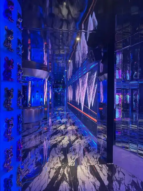 东莞娱乐石龙科技感满满的ktv带上朋友冲